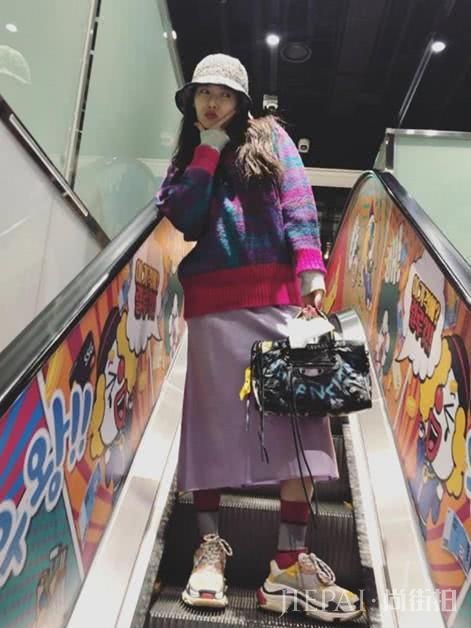 ������insɹ˽������ɫ��׿㣬����ĺ��и���